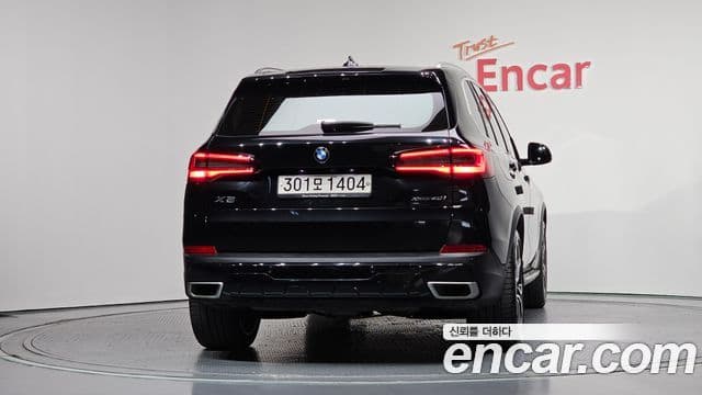 BMW X5 2021 — ფოტო 4/20