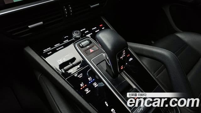 Porsche Cayenne 2022 — фото 9 из 20