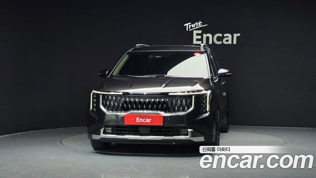 Kia Carnival 2024 — фото 3 из 20