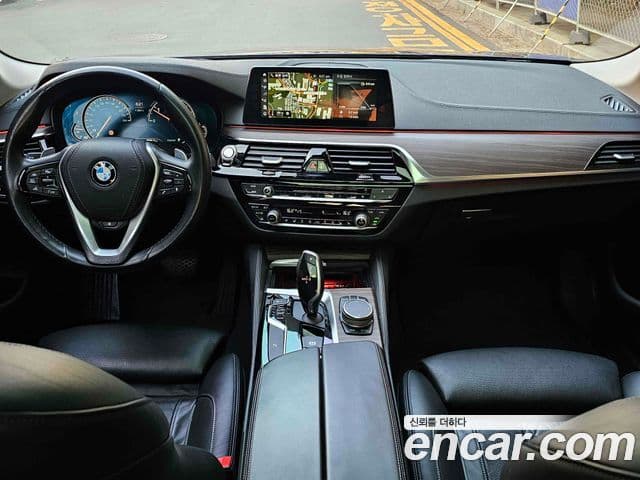 BMW 5 Series 2018 — фото 3 из 20
