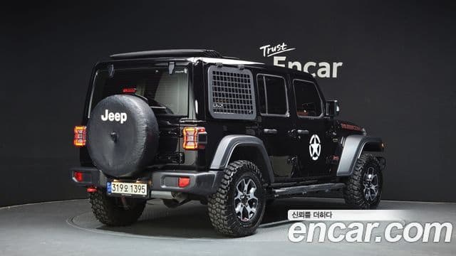Jeep Wrangler 2021 — фото 2 из 20