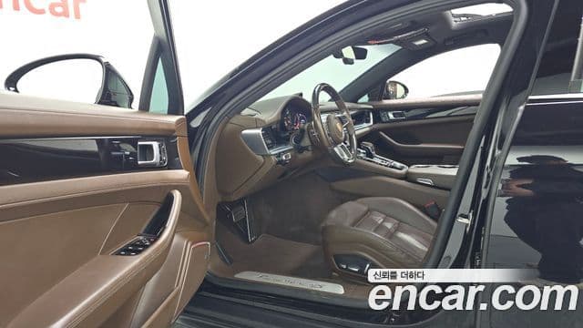 Porsche Panamera 2018 — Şəkil 10/20