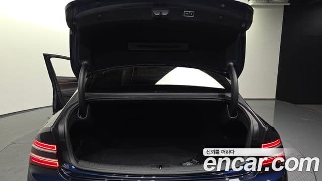Genesis Electrified G80 2021 — фото 20 из 20