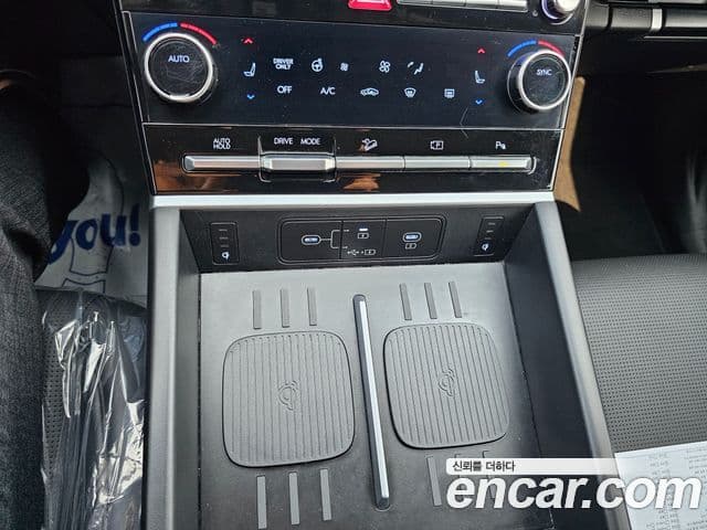 Hyundai Santa Fe 2024 — фото 20 из 20