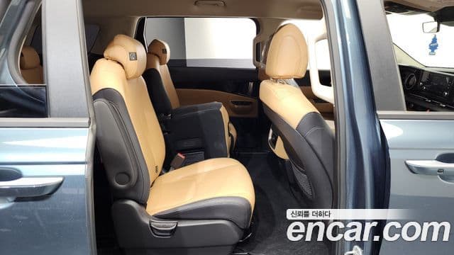 Kia Carnival 2021 — Şəkil 12/20