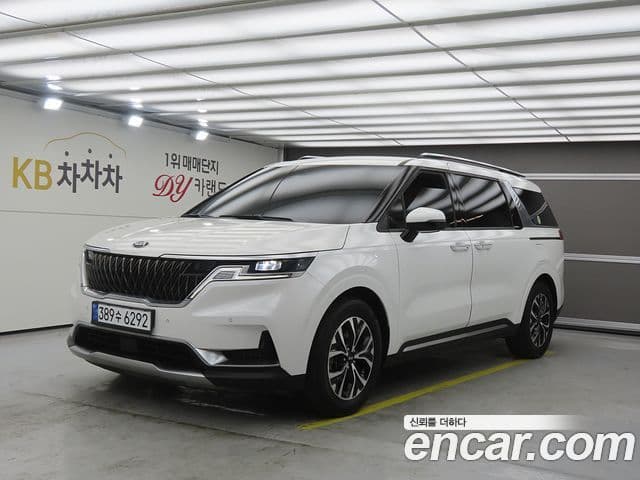 Kia Carnival 2020 — фото 1 из 20