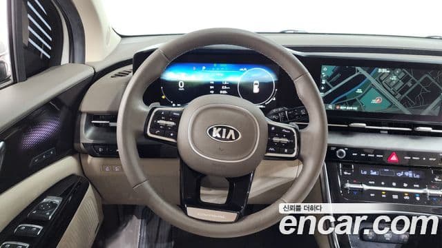 Kia Carnival 2020 — ფოტო 13/20