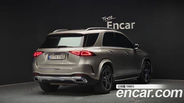 Mercedes-Benz GLE-Class 2021 — ფოტო 1/20