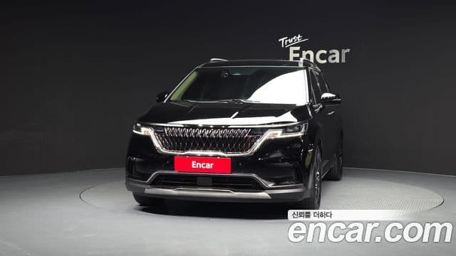 Kia Carnival 2022 — ფოტო 3/20