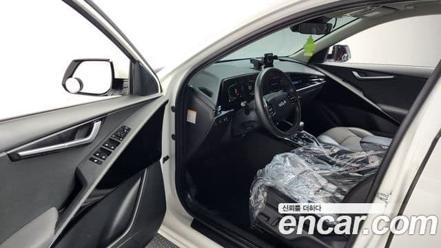 Kia Niro 2022 — Şəkil 10/20