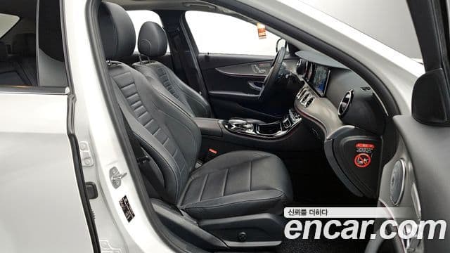 Mercedes-Benz E-Class 2018 — Фото 12/20