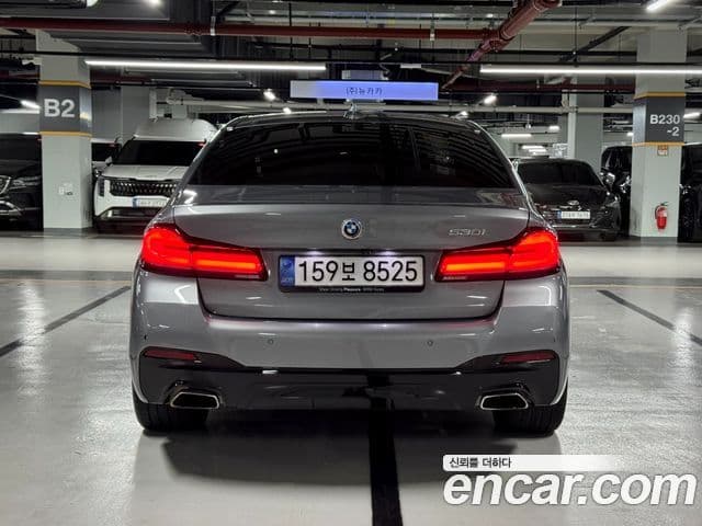 BMW 5 Series 2022 — ფოტო 3/20