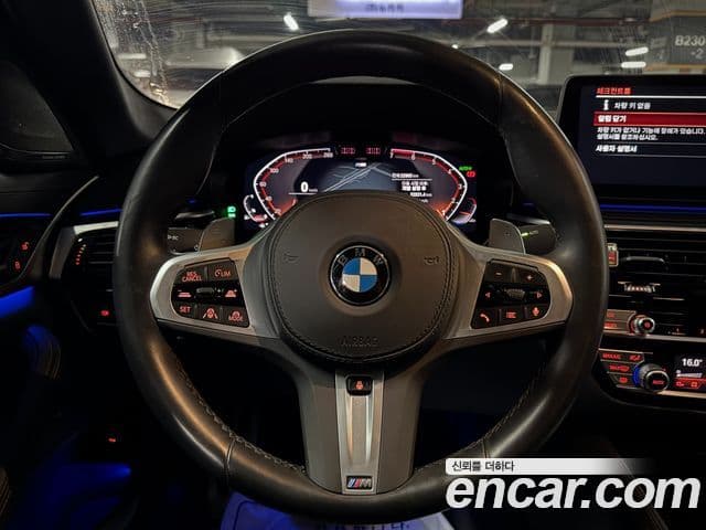 BMW 5 Series 2022 — ფოტო 6/20