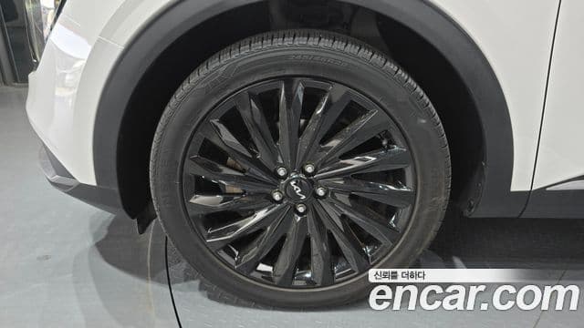 Kia Sportage 2022 — ფოტო 5/20