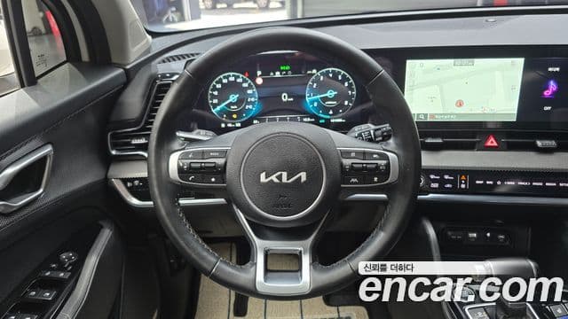 Kia Sportage 2022 — ფოტო 15/20