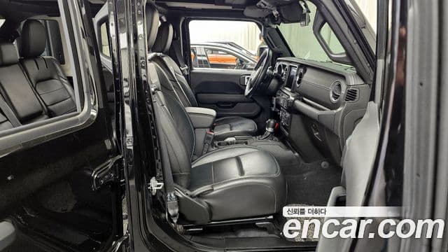 Jeep Wrangler 2021 — Фото 11/20
