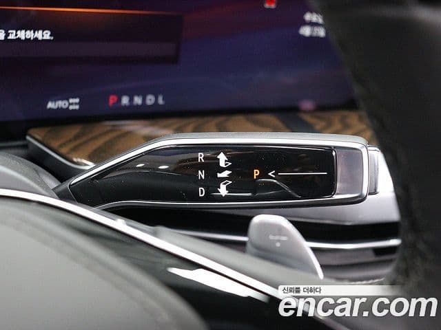 Cadillac Escalade 2025 — Şəkil 8/19