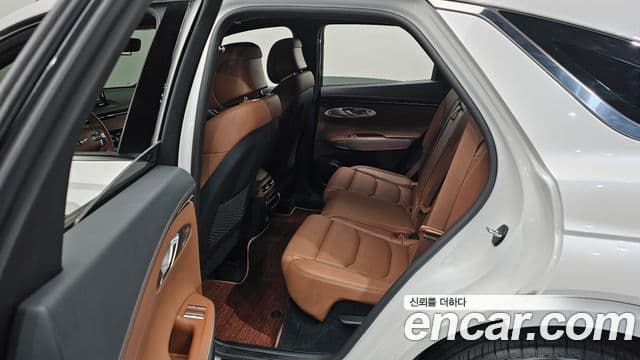Genesis GV70 2024 — Şəkil 12/20