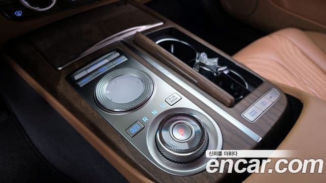Genesis G80 2022 — Photo 11/31