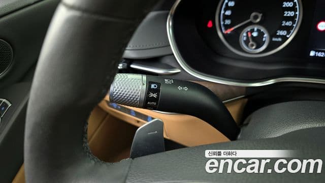 Genesis G80 2022 — Photo 8/31