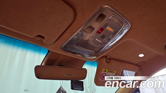 Genesis G80 2022 — Photo 18/31