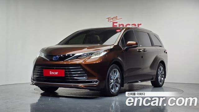 Toyota Sienna 2023 — Şəkil 1/20