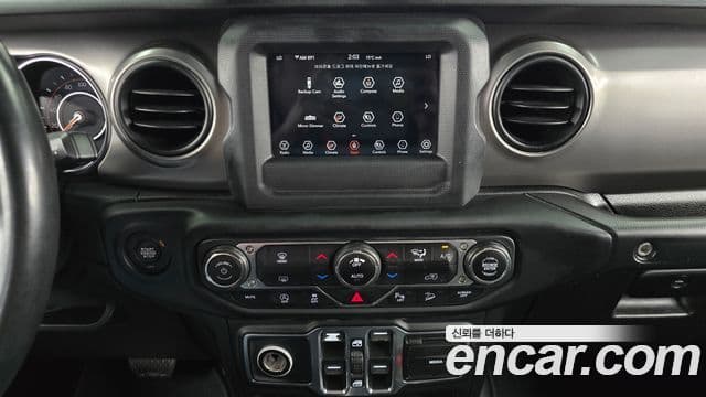 Jeep Wrangler 2019 — Şəkil 2/20