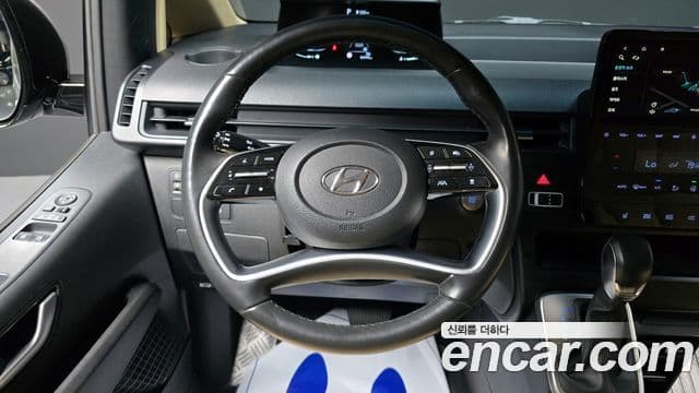 Hyundai Staria 2023 — Şəkil 15/20