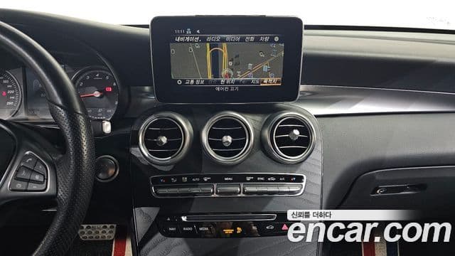 Mercedes-Benz GLC-Class 2019 — Şəkil 14/20