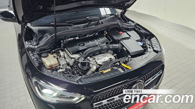 Mercedes-Benz GLA-Class 2021 — ფოტო 6/20