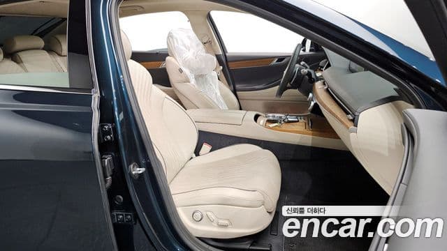 Genesis Electrified G80 2021 — Şəkil 12/20