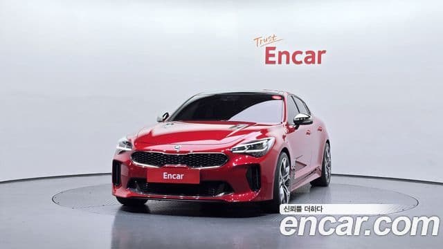 Kia Stinger 2018 — Фото 3/20