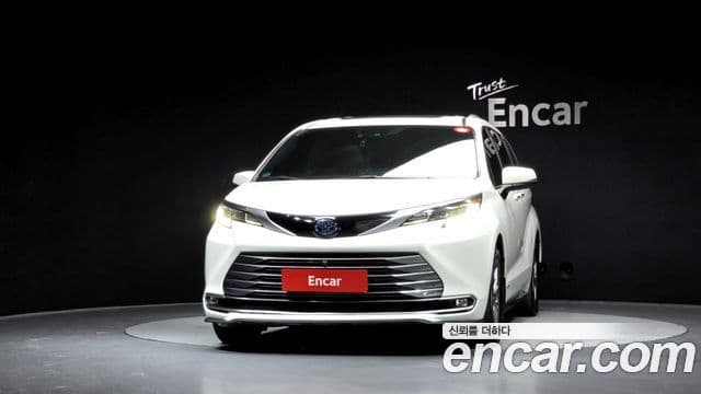 Toyota Sienna 2021 — Şəkil 3/20