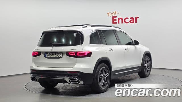 Mercedes-Benz GLB-Class 2021 — Şəkil 1/20