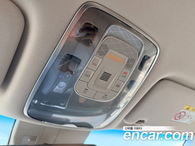 Genesis GV80 2021 — ფოტო 15/20