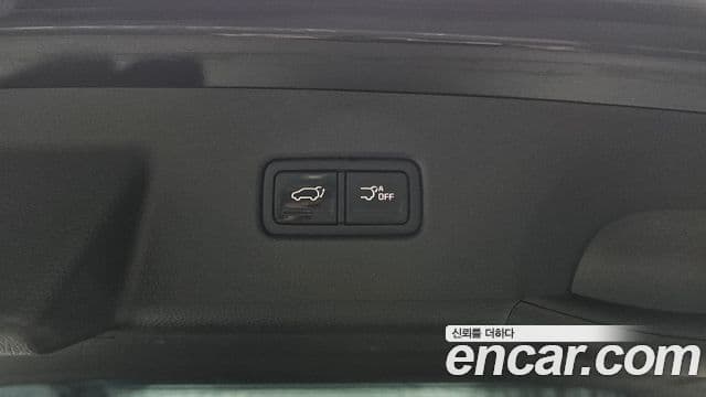 Kia Carnival 2025 — Photo 27/31