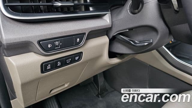 Kia Carnival 2025 — Photo 28/31