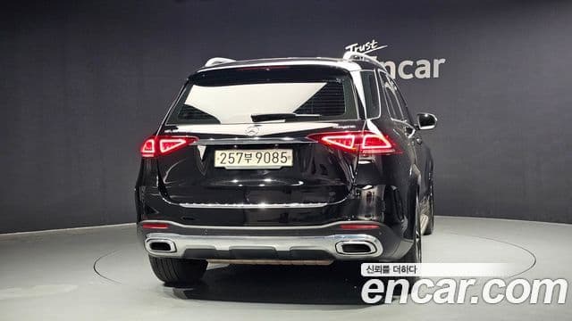 Mercedes-Benz GLE-Class 2019 — ფოტო 4/20