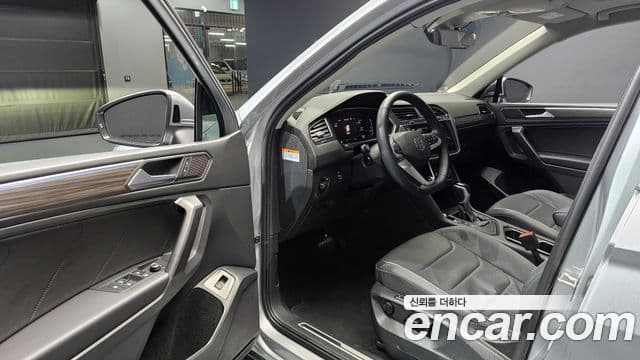 Volkswagen Tiguan Allspace 2022 — Şəkil 10/20