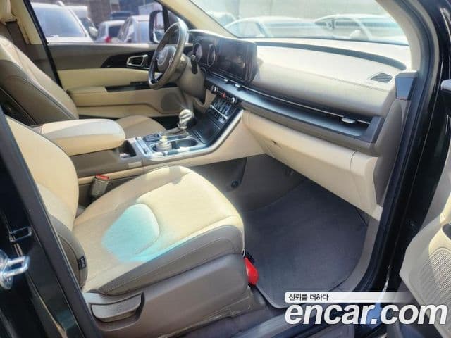 Kia Carnival 2022 — Şəkil 8/20