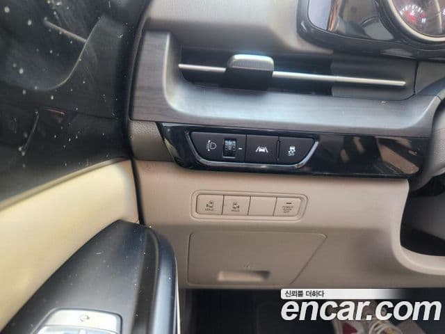 Kia Carnival 2022 — Şəkil 15/20