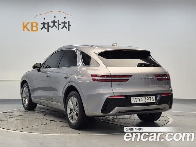 Genesis GV70 2021 — ფოტო 1/20