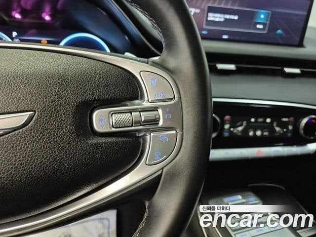 Genesis GV70 2021 — ფოტო 15/20