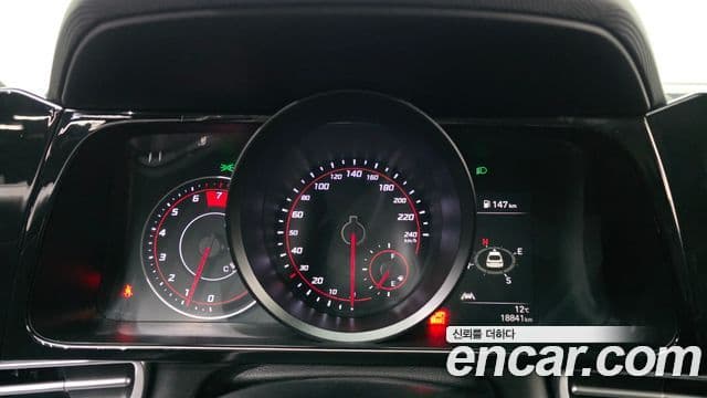 Hyundai Avante 2020 — ფოტო 8/20