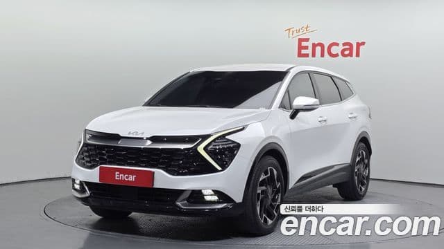 Kia Sportage 2021 — Фото 1/20