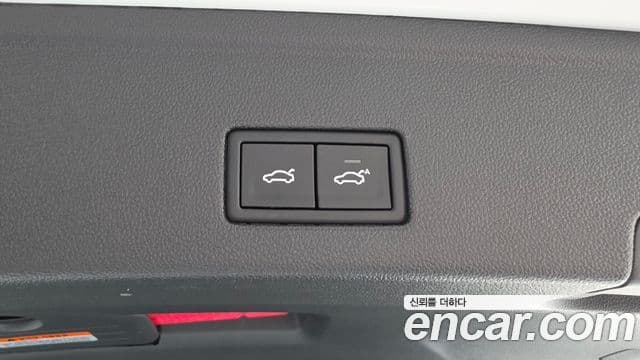 Volkswagen Touareg 2024 — ფოტო 18/20