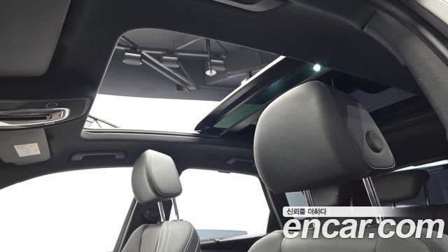 Audi Q5 2021 — Şəkil 18/20