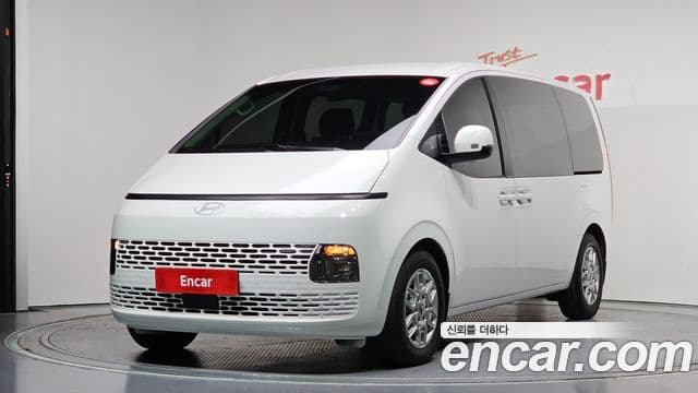 Hyundai Staria 2025 — Şəkil 9/20