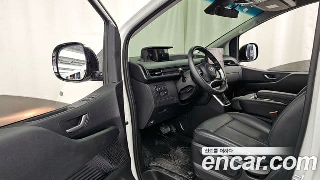 Hyundai Staria 2025 — Şəkil 8/20