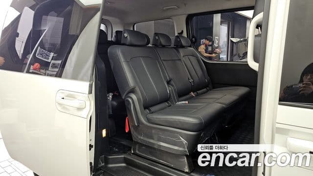 Hyundai Staria 2025 — Şəkil 12/20